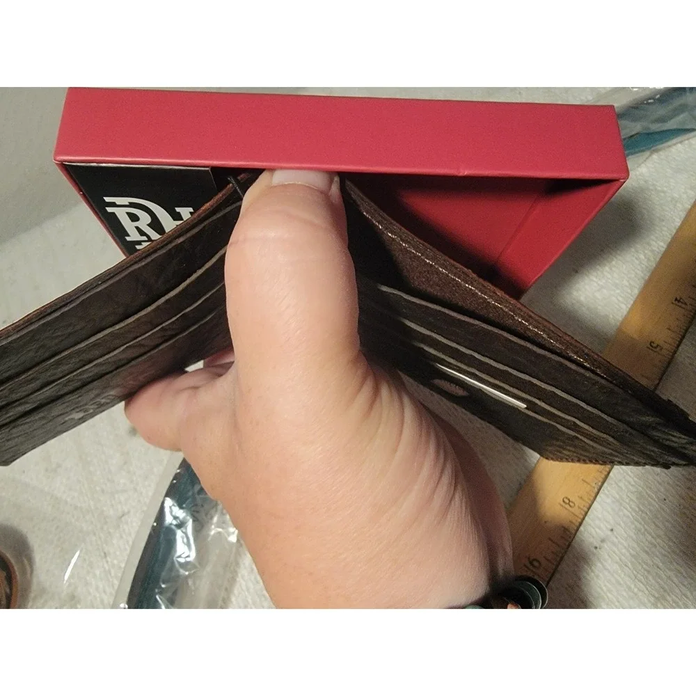 Red Dirt Hat Co Bifold Card Genuine Bison Grain Leather Brown Wallet New In‎ Box